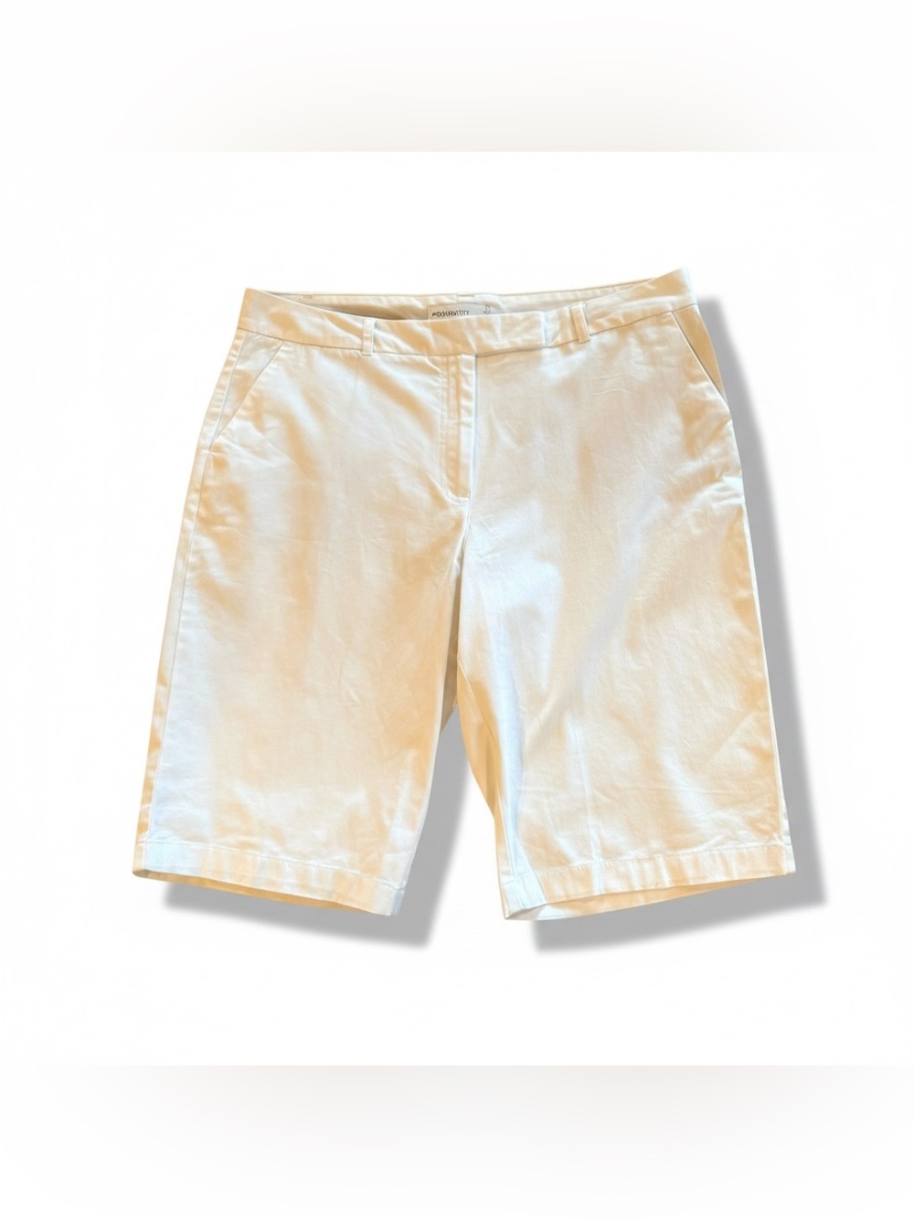 Covington White Tailored Bermuda Shorts Stretch NWT Size 18
